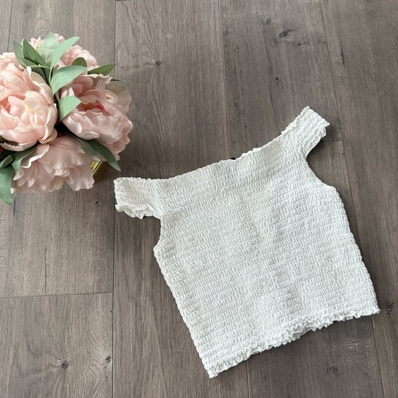 Forever 21 White Smocked Off Shoulder Crop Top - Picture 2 of 4